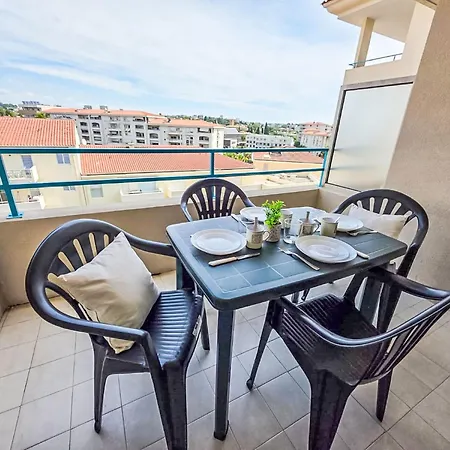 Les Pins Bleus-3 By Interhome דירה *